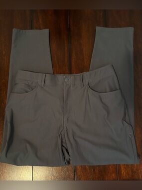 Under Armor Drive 5 pocket Straight-Leg Golf Pants - Charcoal Gray 36 x 32